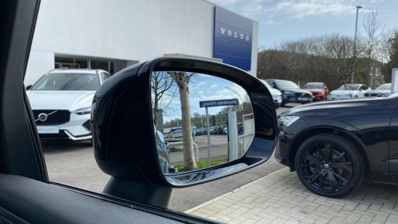 Volvo Xc60 2.0 B4P Plus Dark 5dr Geartronic Petrol Estate